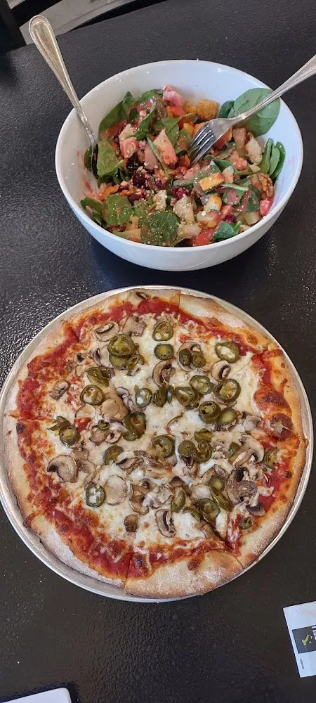 Jalapeño & Mushroom Pizza