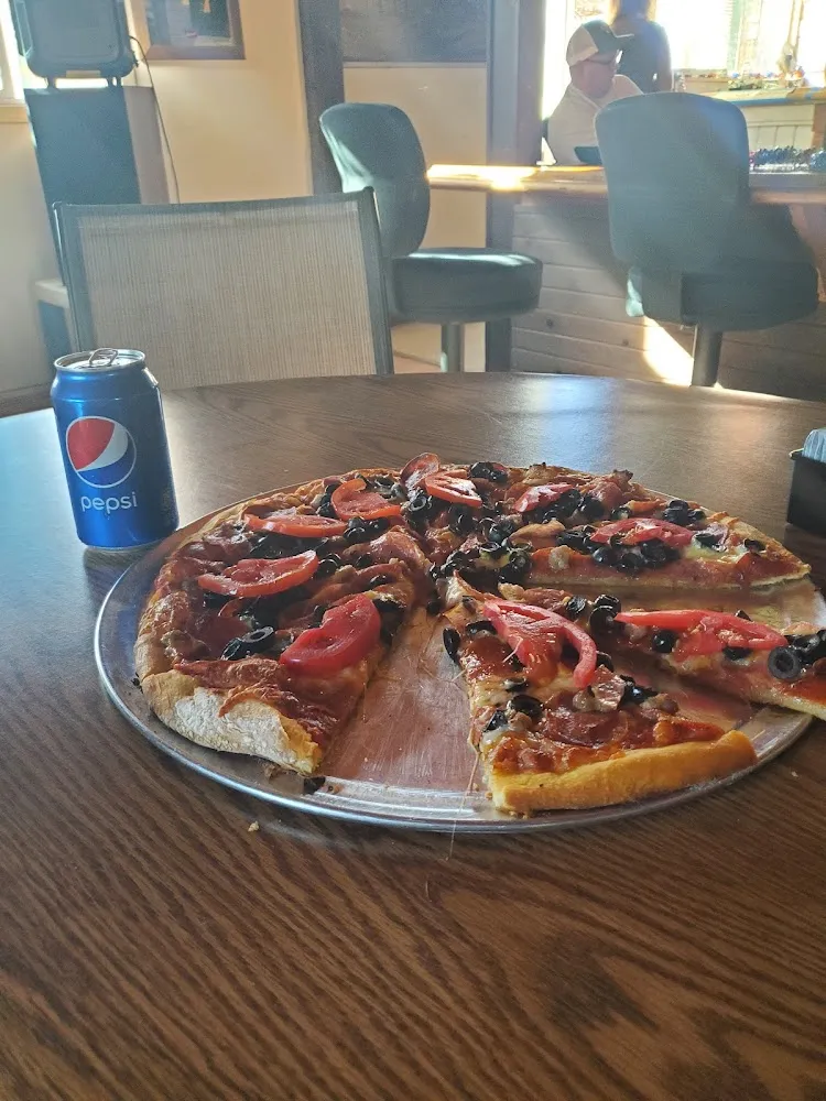 Large Pizza with Garden Fresh Tomatoes