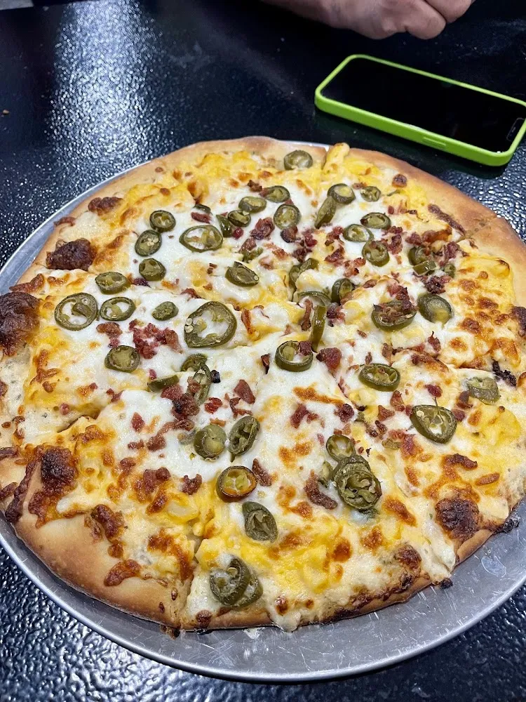 Mac & Cheese Pizza